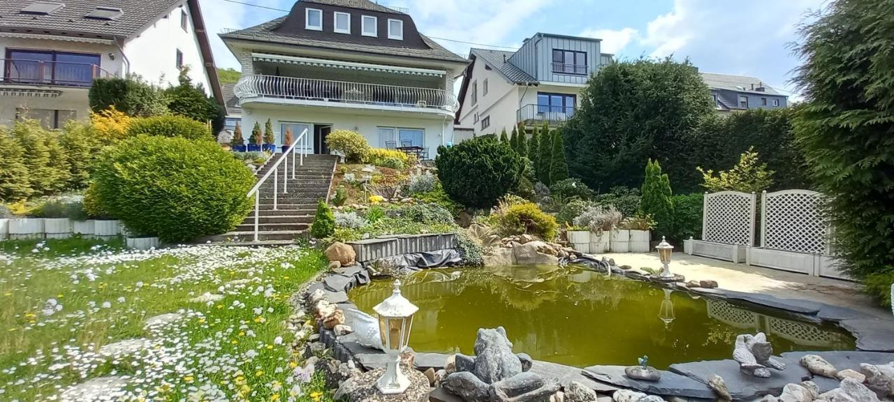 A Large Fully Furnished Private Apartment Linz am Rhein Exterior foto