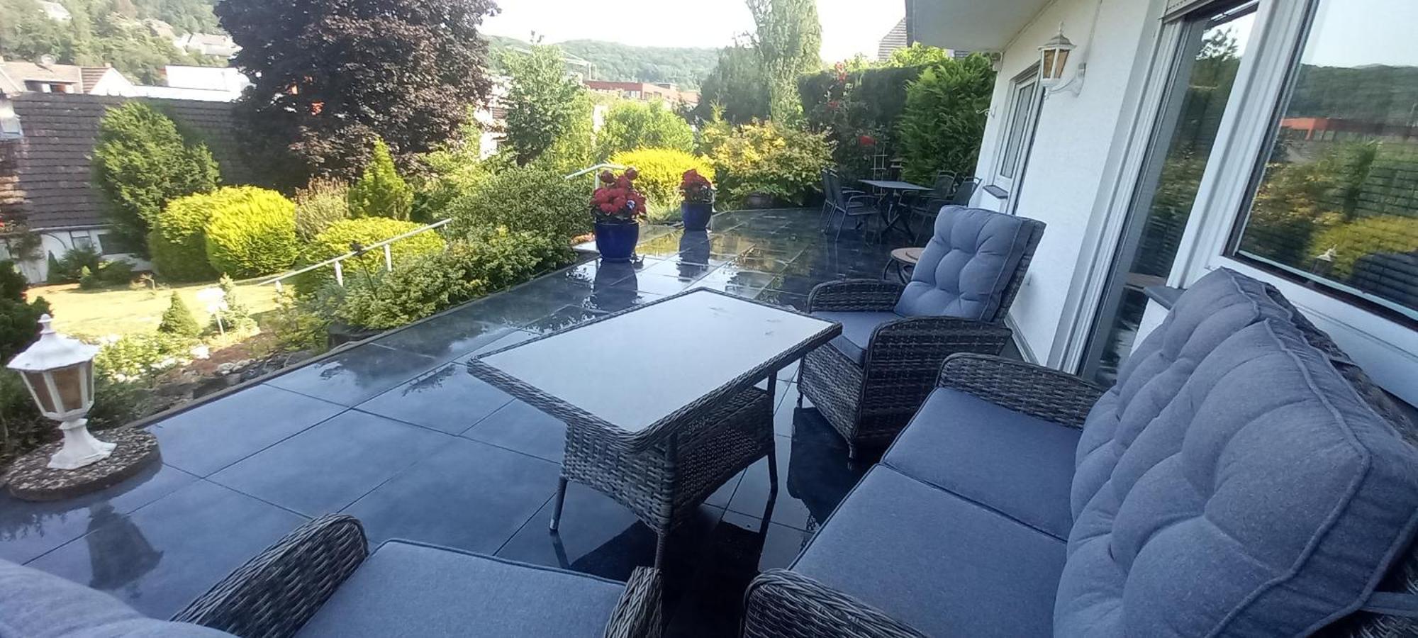 A Large Fully Furnished Private Apartment Linz am Rhein Exterior foto